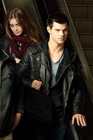 taylor lautner and lily collins. Pictures of Taylor Lautner and