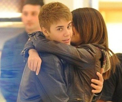 selena gomez and justin bieber 2011 april. 2011 justin bieber and selena