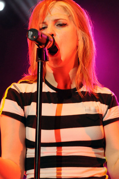 how old is hayley williams 2011. images hayley williams