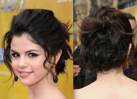 selena gomez short hair updo Popstar Selena Gomez donned a