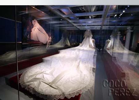 princess diana wedding dress train. princess diana wedding dress