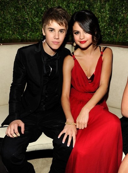 justin bieber and selena gomez break up. did justin bieber and selena gomez break up april 2011. Justin Bieber Selena