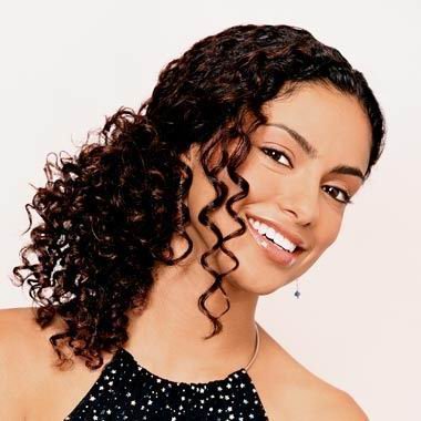 haircuts for curly hair round face. short haircuts for round faces and curly hair. Style for curly hair