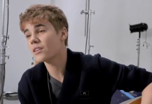 justin bieber pics 2011 new haircut. Justin Bieber New Haircut 2011