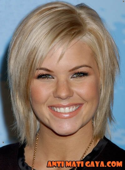 New Short Hairstyles For Women 2011. short hair styles 2011 for