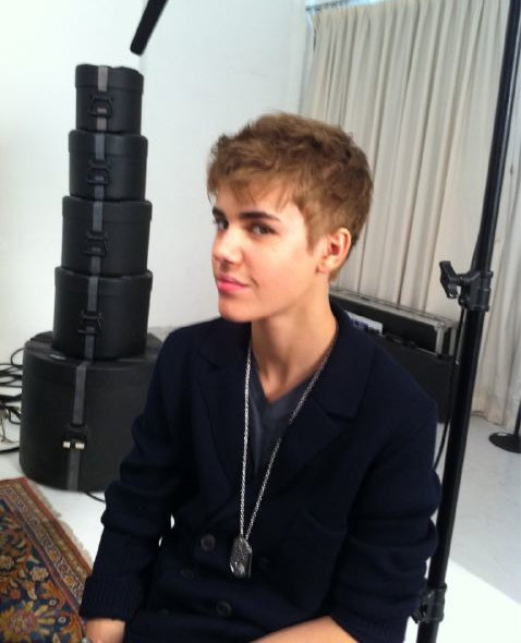 justin bieber pictures new haircut. justin bieber pictures new