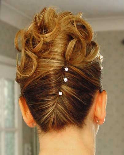 2011 prom updos for medium length hair. girlfriend Elegant prom updos - 2011 2011 prom updos for medium length hair.