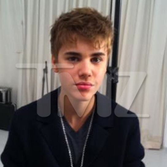 justin bieber haircut new look. justin bieber haircut new look. ShareJustin Bieber shocked